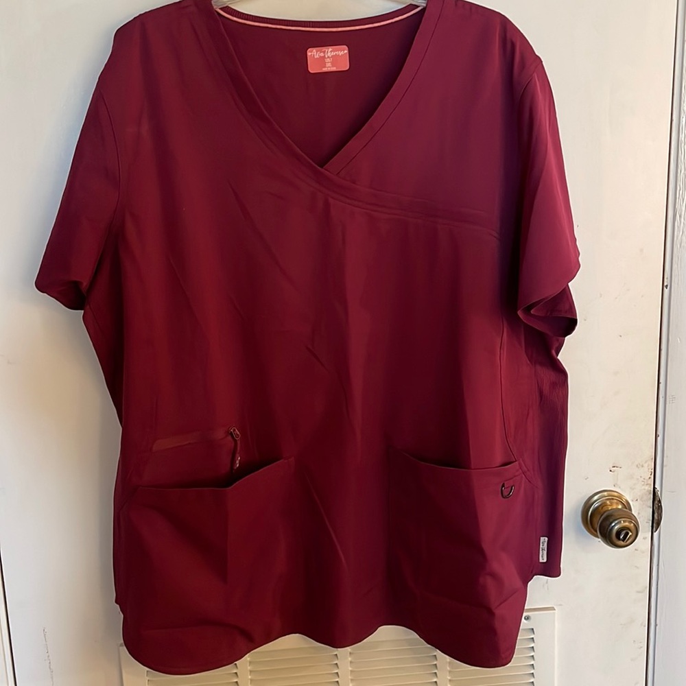 Scrub top